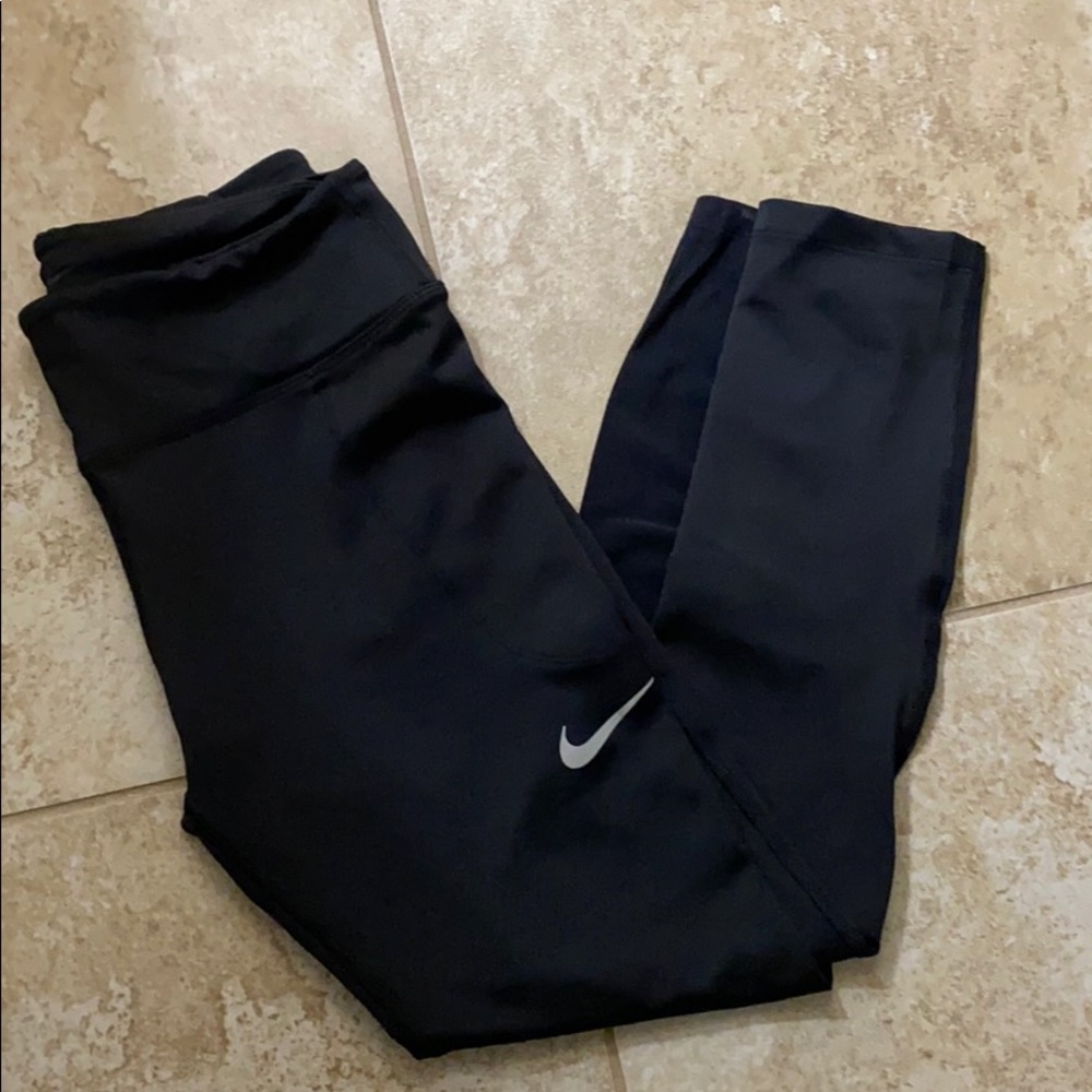 Nike Dri-Fit capris with mesh at bottom - Picture 2 of 3